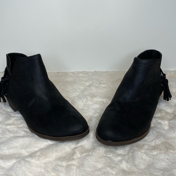 Black Rampage Boots size 9.5.  Brand new. - Picture 2 of 4